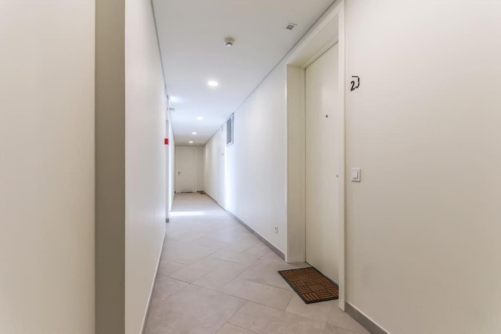 Marques Pombal Central 2 Bed Apt Ac Lisbona Esterno foto
