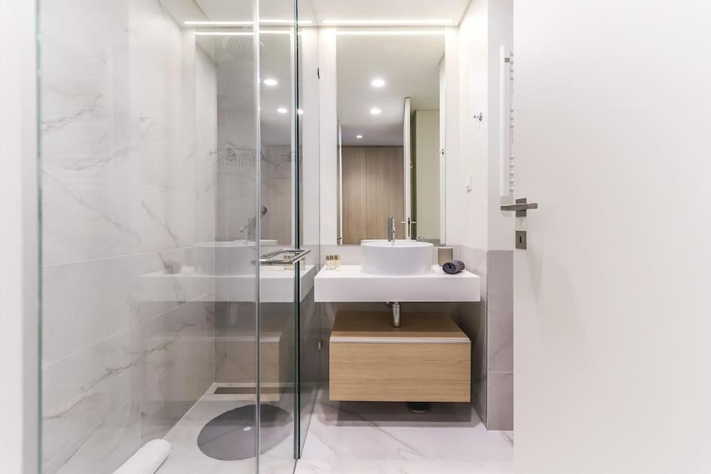 Marques Pombal Central 2 Bed Apt Ac Lisbona Esterno foto