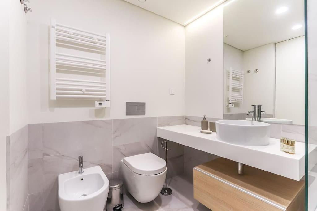 Marques Pombal Central 2 Bed Apt Ac Lisbona Esterno foto